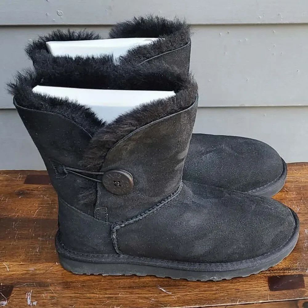 UGG Black Suede Shearling Bailey Button Boots in Box size 7